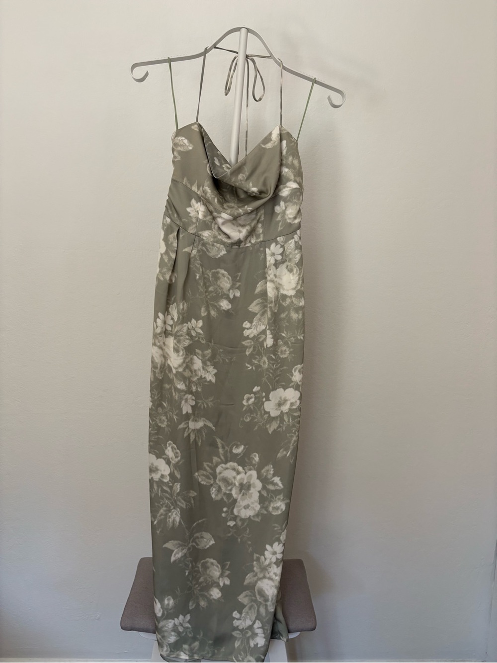 Reformation Floral Cowl Neck Halter Maxi Dress Size 6 Green Ivory